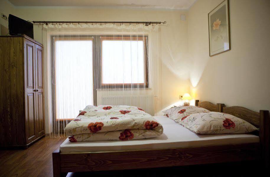Gosciniec U Obrochtow Apartment Zakopane Bagian luar foto